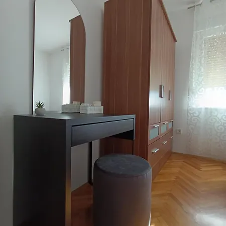 Petrov Apartment Krk Town