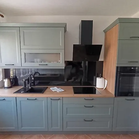 Petrov Apartament Veglia